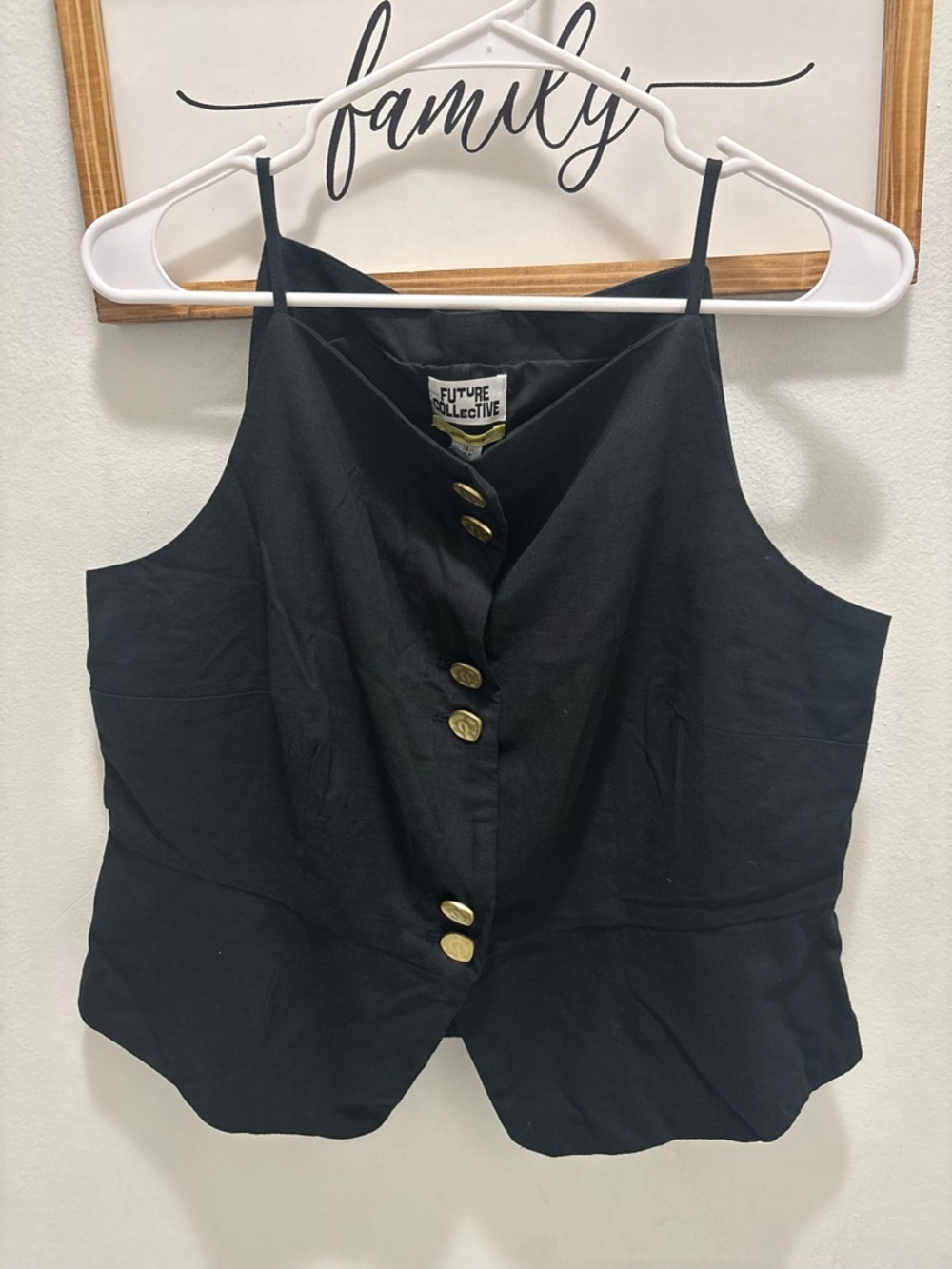 Black Button-Front Crop Vest